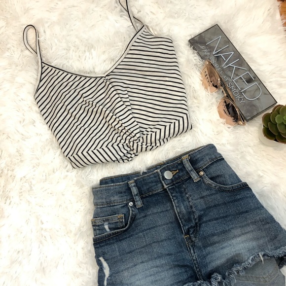 Striped Crop Tank Top - Picture 2 of 8